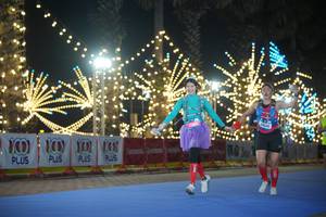 BIB: 44044
                            <button type="button" onclick="openModal(21559211)" class="btn btn-primary btn-sm float-right btn-popup" data-toggle="modal" data-target=".modal-high-quality">
                        <i class="fas fa-shopping-cart"></i> Add to Cart
                    </button>
                                            <button type="button" onclick="isThisMe(21559211, true)" class="btn btn-success btn-sm float-right btn-popup btn-isme hidden" data-toggle="tooltip" data-placement="bottom" title="นี่คือรูปของคุณใช่ไหม คลิกที่นี่เพื่อเอาเข้าอัลบั้ม">
                        <i class="fas fa-plus"></i> Add to album
                    </button>
                    <button type="button" onclick="isThisMe(21559211, false)" class="btn btn-warning btn-sm float-right btn-popup btn-isnotme hidden">
                        <i class="fas fa-ban"></i> Remove from album
                    </button>